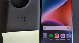 Mint
													OnePlus 11 - Unlocked, Black, 256 GB, 16 GB, CPH2451, photo 1 of 8