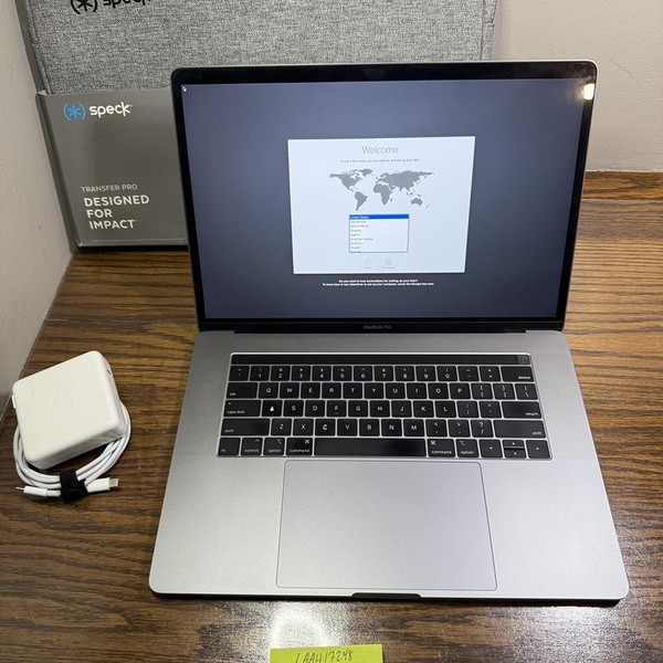 MacBook Pro 2018 (With Touch Bar) - 15 inch - I7, Gray, 512 GB, 32 GB