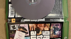 Mint
													Grand Theft Auto V for Xbox One, photo 1 of 2