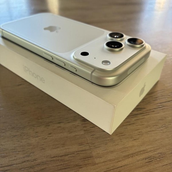 Apple iPhone 17 Pro - Unlocked, 256 GB, Silver, A3256