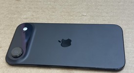 Mint
													Apple iPhone Air - Unlocked, Space Black, 256 GB, A3260, photo 3 of 5