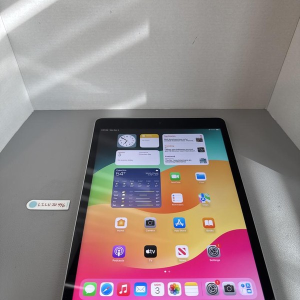 Apple iPad 9th Gen - Wi-Fi, 256 GB, Silver, A2602