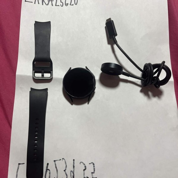 Samsung Galaxy Watch6 - Unlocked, Silver, 44mm
