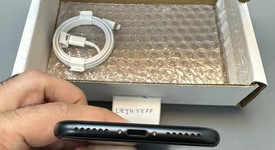 Mint
													Apple iPhone SE 3rd Gen 2022 - Unlocked, Midnight, 64 GB, A2595, photo 4 of 6