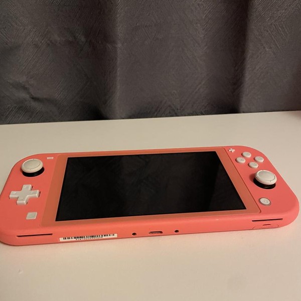 Nintendo Switch Lite - Coral