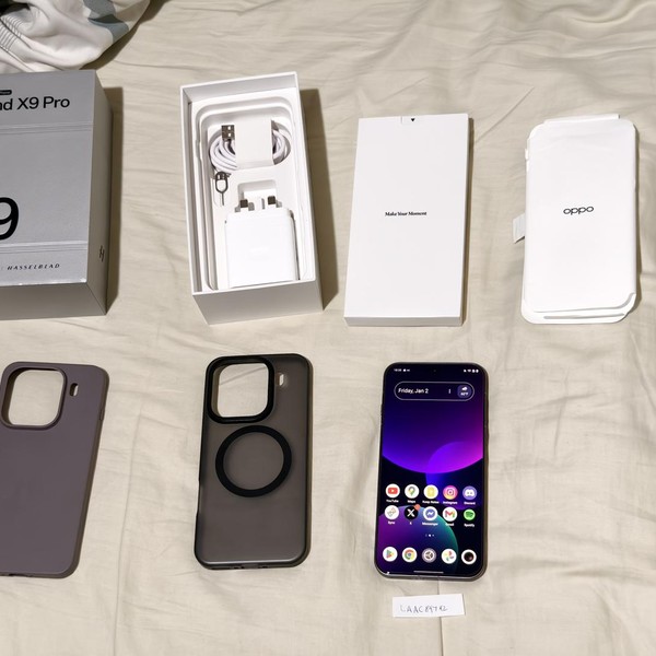 Oppo Find X9 Pro - Unlocked Non-US, 512 GB, Titanium Charcoal, 16 GB