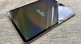 Good
													Apple iPad Pro 11" 2nd Gen 2020 - Unlocked, Gray, 256 GB, A2068, photo 4 of 9