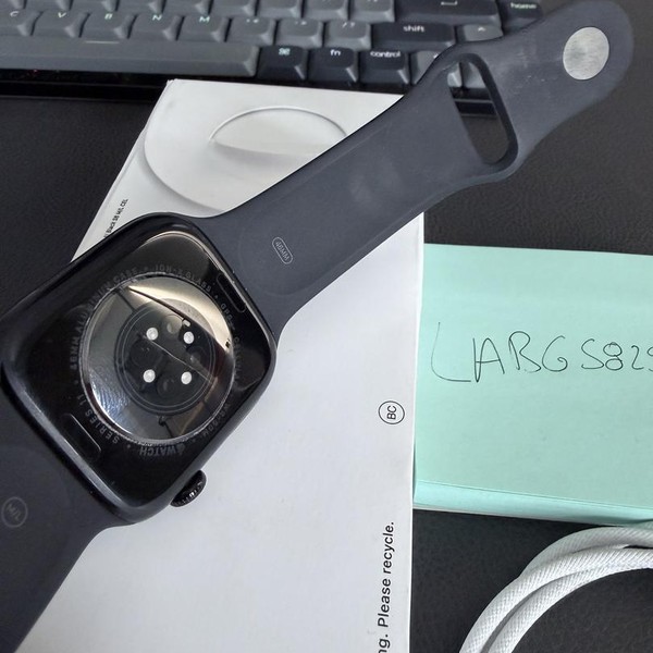 Apple Watch Series 11 46mm - Unlocked, Jet Black, A3337 - Cellular, Aluminum