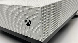 Good
													Xbox One S (2016) - White, 1 TB, photo 2 of 10