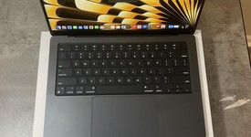 Mint
													MacBook Pro Late 2023 (M3) - 14" - Apple M3 Pro 11-core, Black, 512 GB, 18 GB, 14-core GPU, photo 2 of 12