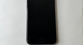 Good
													Apple iPhone SE 2nd Gen 2020 - Unlocked, Black, 128 GB, A2275, photo 1 of 7