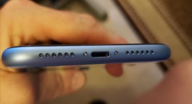 Mint
													Apple iPhone Xr - Unlocked, Blue, 64 GB, A1984, photo 3 of 9