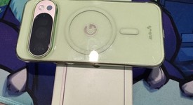 Good
													Google Pixel 10 Pro - Unlocked, Jade, 256 GB, G4QUR, photo 3 of 3