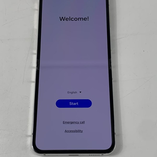 Samsung Galaxy Z Flip5 - Unlocked, 256 GB, Cream, 8 GB, SM-F731U1