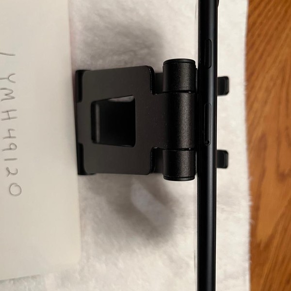 Apple iPhone SE 3rd Gen 2022 - Unlocked, 64 GB, Midnight, A2595