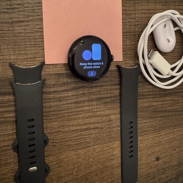 Google Pixel Watch 4 - Unlocked, Black, 41mm, LTE