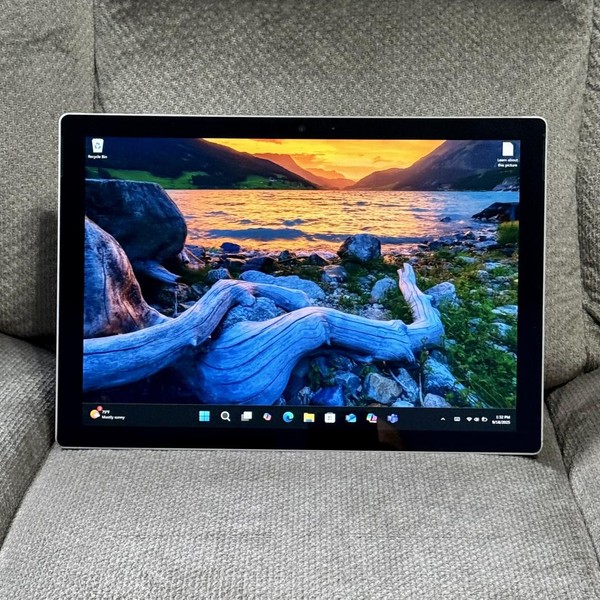 Microsoft Surface Pro 6 - Wi-Fi, Silver, 1 TB, 16 GB