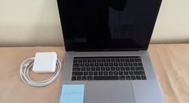 Good
													MacBook Pro 2017 (With Touch Bar) - 15" - I7, Gray, 512 GB, 16 GB, photo 1 of 14