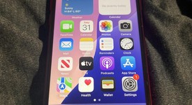 Fair
													Apple iPhone SE 3rd Gen 2022 - T-Mobile, Red, 64 GB, A2595, photo 5 of 6