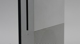 Good
													Xbox One S (2016) - White, 500 GB, photo 5 of 6