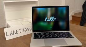 Mint
													MacBook Pro 2020 - 13" - I5, Silver, 1 TB, 32 GB, photo 1 of 9