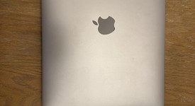 Good
													MacBook Pro 2020 - 13" - Apple M1, Silver, 256 GB, 8 GB, photo 4 of 6