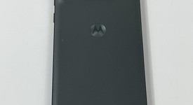 Mint
													Motorola Edge (2025) - Unlocked, 256 GB, photo 3 of 7