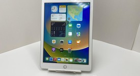 Good
													Apple iPad 6th Gen - Unlocked, Silver, 32 GB, A1954, photo 3 of 7