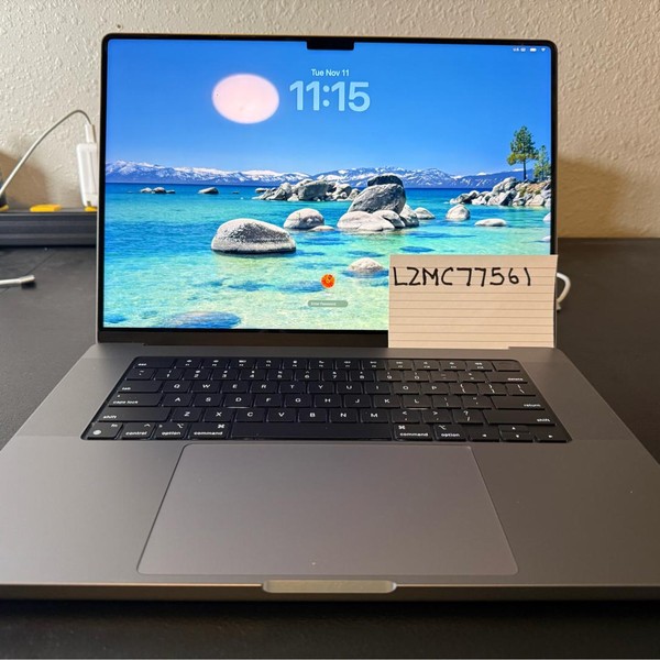 MacBook Pro 2021 - 16 inch - 1 TB, Gray, 64 GB, Apple M1 Max