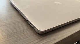 Good
													MacBook Pro 2016 (With Touch Bar) - 15" - Gray, 256 GB, 16 GB, photo 5 of 9