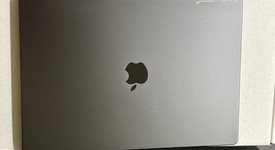 Good
													MacBook Pro Late 2023 (M3) - 16" - Apple M3 Pro 12-core, Black, 512 GB, 18 GB, 18-core GPU, photo 5 of 12
