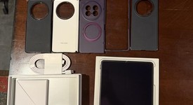 Mint
													Oppo Find N5 - Unlocked Non-US, Cosmic Black, 512 GB, 16 GB, photo 1 of 7