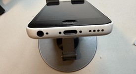 Fair
													Apple iPhone 5C - Unlocked, White, 8 GB, A1532, GSM, photo 5 of 6