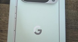 New
													Google Pixel 10 Pro XL - Unlocked, Jade, 256 GB, GUL82, photo 2 of 5