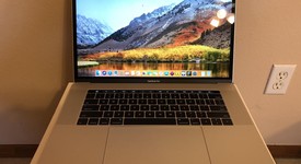 Good
													MacBook Pro 2016 (With Touch Bar) - 15" - Silver, 256 GB, 16 GB, photo 1 of 13