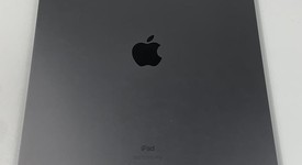 Good
													Apple iPad Pro 12.9" 4th Gen 2020 - Unlocked, Gray, 512 GB, A2069, photo 3 of 7