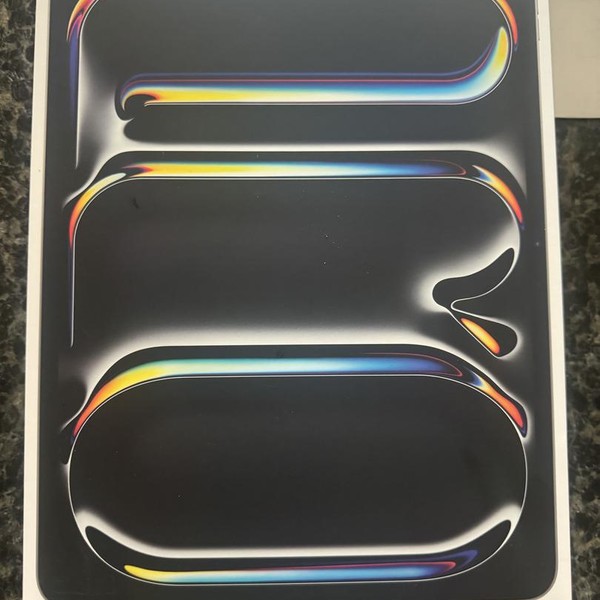 Apple iPad Pro 13 inch (M5) 2025 - Wi-Fi, 2 TB, Silver, Apple M5 10-Core (8-core GPU), A3360, Nano-texture Glass