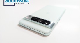 Good
													Google Pixel 8 Pro - Unlocked, Mint, 128 GB, 12 GB, G1MNW, mmWave 5G, photo 3 of 9