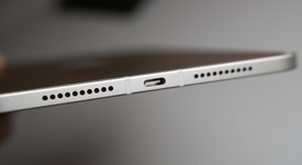 Good
													Apple iPad Mini 6th Gen - Unlocked, Gray, 64 GB, A2568, photo 5 of 9