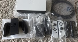 Mint
													Nintendo Switch - OLED - White, 64 GB, photo 3 of 4