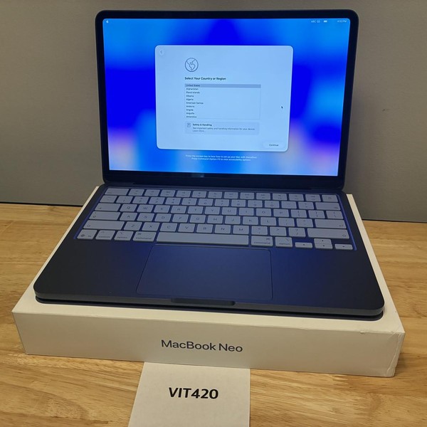 MacBook Neo 2026 - 256 GB, Indigo, 8 GB, Apple A18 Pro