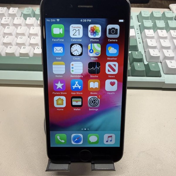 Apple iPhone 6 - Unlocked, 64 GB, Gray, A1549