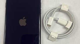 Mint
													Apple iPhone SE 3rd Gen 2022 - Unlocked, Midnight, 64 GB, A2595, photo 2 of 9
