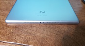 Good
													Apple iPad Air - Wi-Fi, Silver, 16 GB, photo 3 of 7
