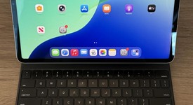 Mint
													Apple iPad Pro 12.9" 6th Gen 2022 - Unlocked, Gray, 256 GB, photo 3 of 13