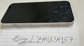 Good
													Apple iPhone 13 - Verizon, Starlight, 128 GB, A2482, photo 5 of 6