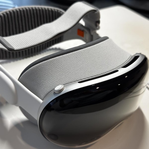 Apple Vision Pro - 256 GB