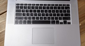 Good
													MacBook Pro 2015 (Retina) - 15" - Silver, 1 TB, 16 GB, photo 5 of 31