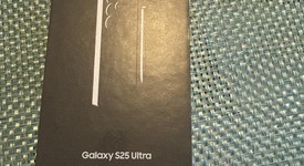 New
													Samsung Galaxy S25 Ultra - Unlocked, Black, 256 GB, 12 GB, SM-S938U1, photo 1 of 3