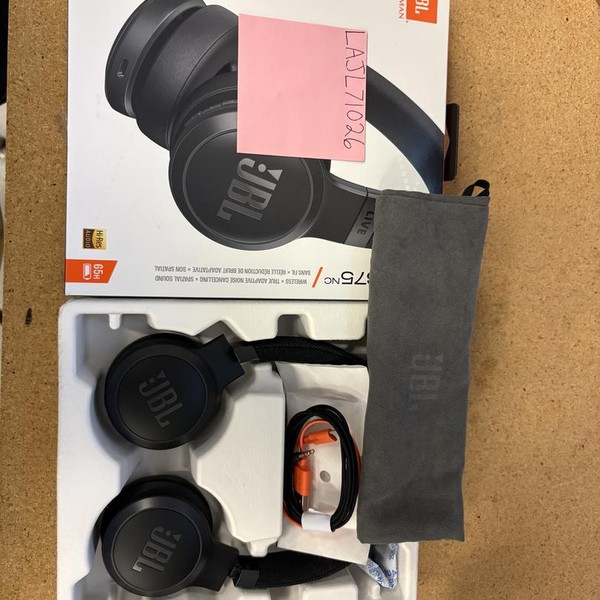 JBL Live 675NC - Black